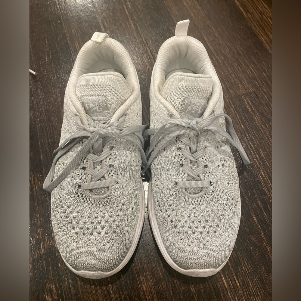 APL: Women’s Sneakers. Techloom Pro Sneakers, Great condition